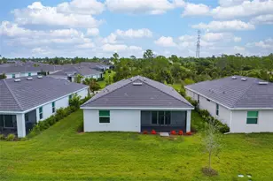11129 Pinot Dr, Venice, FL 34293 - Photo 5