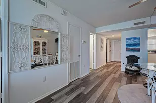 633 Alhambra Rd, Venice, FL 34285 - Photo 11