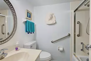 633 Alhambra Rd, Venice, FL 34285 - Photo 17