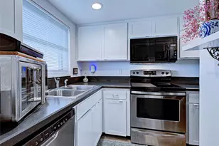 633 Alhambra Rd, Venice, FL 34285 - Photo 21