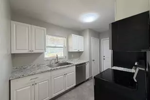 21090 Bersell Ave, Port Charlotte, FL 33952 - Photo 7