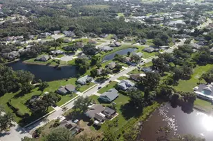 105 Woodingham Dr, Venice, FL 34292 - Photo 29