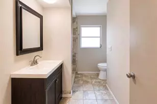 356 Peppertree Rd, Venice, FL 34293 - Photo 45