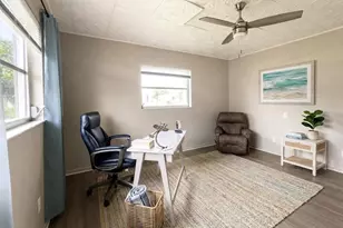 356 Peppertree Rd, Venice, FL 34293 - Photo 13