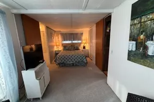 857 S Green Cir, Venice, FL 34285 - Photo 9