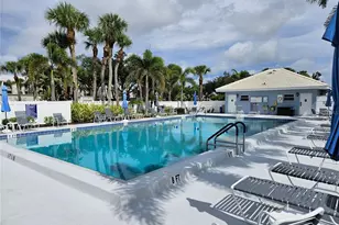 437 Cerromar Ln, Venice, FL 34293 - Photo 3