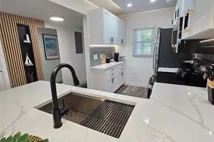 437 Cerromar Ln, Venice, FL 34293 - Photo 31
