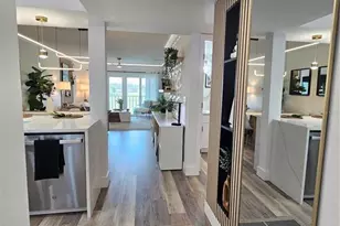 437 Cerromar Ln, Venice, FL 34293 - Photo 5
