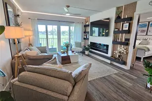 437 Cerromar Ln, Venice, FL 34293 - Photo 9