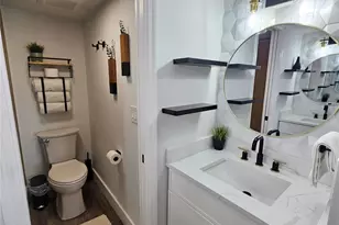 437 Cerromar Ln, Venice, FL 34293 - Photo 49
