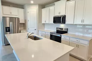 17784 Stillness Ct, Venice, FL 34293 - Photo 11
