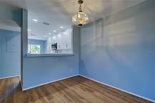 2004 Longpointe Cir, Venice, FL 34293 - Photo 15