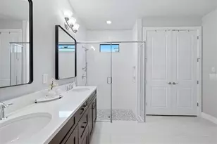12792 Morning Mist Pl, Venice, FL 34293 - Photo 31