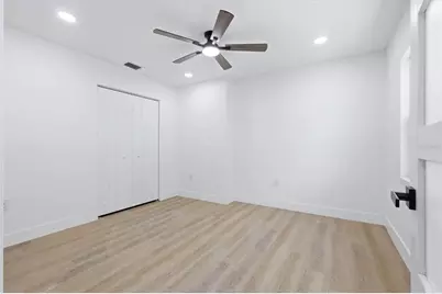 4420 W Bay Court Avenue, Tampa, FL 33611 - Photo 21