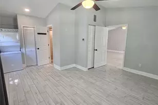 5042 Linda St, Venice, FL 34293 - Photo 13
