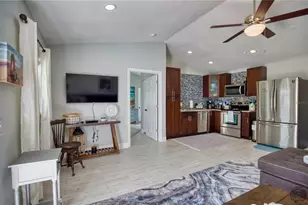 5042 Linda St, Venice, FL 34293 - Photo 5