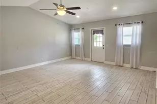 5042 Linda St, Venice, FL 34293 - Photo 5