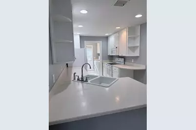 1650 Napoli, Sarasota, FL 34232 - Photo 7
