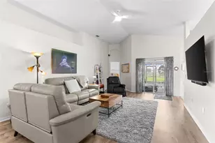 6921 Shimmering Dr, Lakeland, FL 33813 - Photo 5