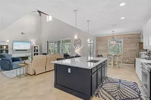 20275 Granlago Dr, Venice, FL 34293 - Photo 15