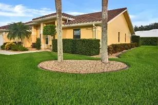 1565 Waterford Dr, Venice, FL 34292 - Photo 3