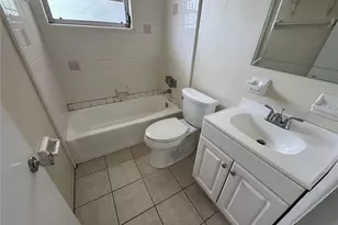 376 Briarwood Rd, Venice, FL 34293 - Photo 5