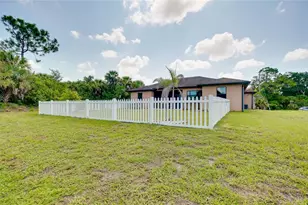 545 Pembroke Dr, Port Charlotte, FL 33954 - Photo 25