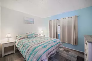 832 Jolanda Cir, Venice, FL 34285 - Photo 15
