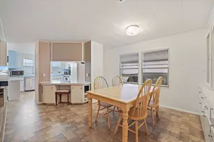 832 Jolanda Cir, Venice, FL 34285 - Photo 7