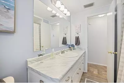 832 Jolanda Circle, Venice, FL 34285 - Photo 17