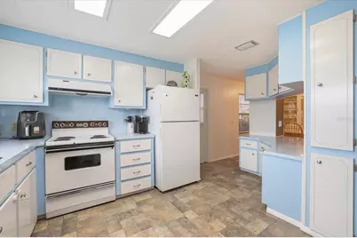 832 Jolanda Circle, Venice, FL 34285 - Photo 5
