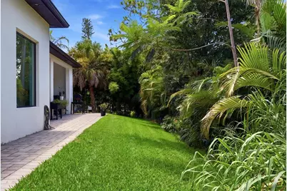 380 Cowry Road, Venice, FL 34293 - Photo 37