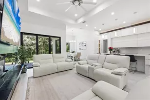 380 Cowry Rd, Venice, FL 34293 - Photo 11