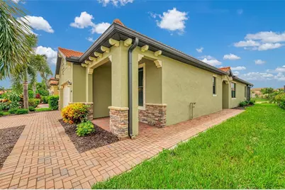 10065 Cozy Grove Drive, Venice, FL 34293 - Photo 7