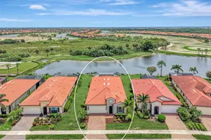 24268 Gallberry Dr, Venice, FL 34293 - Photo 3