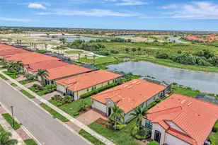 24268 Gallberry Dr, Venice, FL 34293 - Photo 5