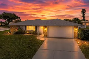 1330 Cambridge Dr, Venice, FL 34293 - Photo 1