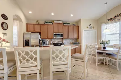 2542 Cortenova Court, Venice, FL 34292 - Photo 11
