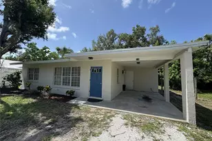 516 Laurel Rd W, Nokomis, FL 34275 - Photo 1
