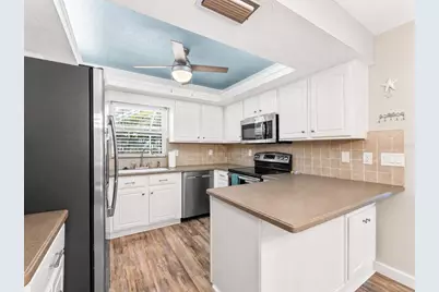 251 Plantation Road, Venice, FL 34293 - Photo 11