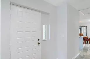 1716 Lakeside Dr, Venice, FL 34293 - Photo 3