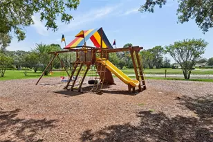 9330 New Orleans Dr, Weeki Wachee, FL 34613 - Photo 37