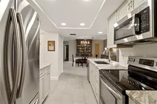 290 Capri Ave, Venice, FL 34293 - Photo 17