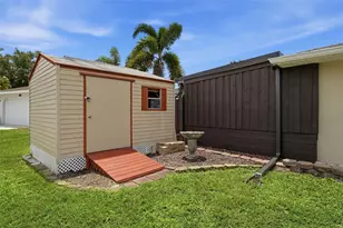 290 Capri Ave, Venice, FL 34293 - Photo 43