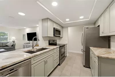 290 Capri Avenue, Venice, FL 34293 - Photo 15