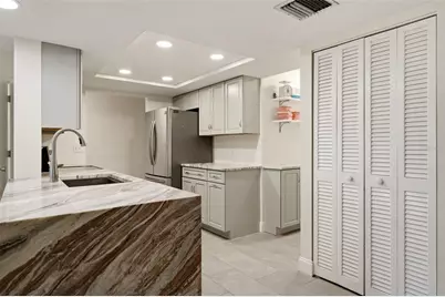 290 Capri Avenue, Venice, FL 34293 - Photo 13