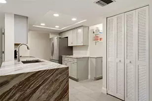 290 Capri Ave, Venice, FL 34293 - Photo 13