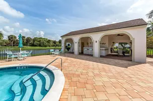 808 Capri Isles Blvd, Venice, FL 34292 - Photo 25