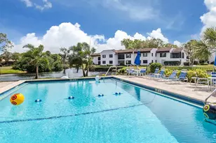 808 Capri Isles Blvd, Venice, FL 34292 - Photo 23