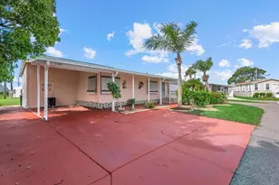 321 Blackburn Blvd, North Port, FL 34287 - Photo 1